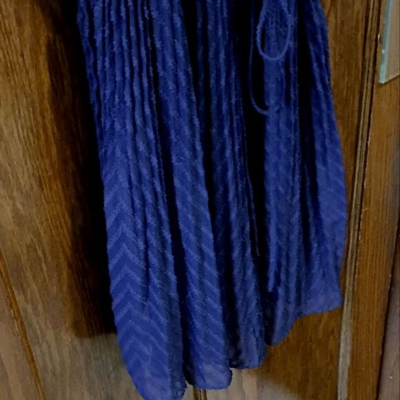 ELLE Navy Crinkle Tie Waist Mini Dress Halter XSMALL - Picture 4 of 13